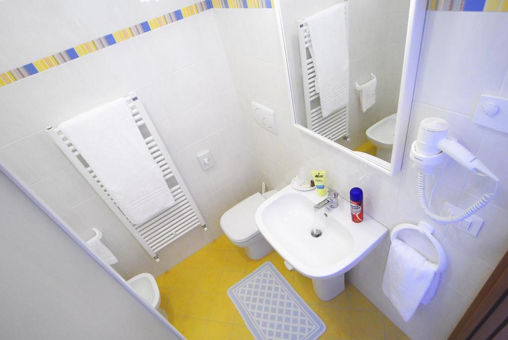 Camere Delfini Palmanova Luaran gambar